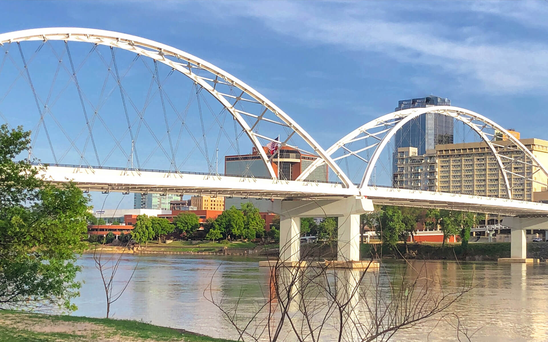 Little Rock Broadway Bridge overlooking the city